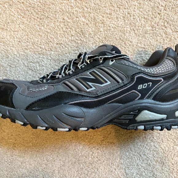 New Balance 807 Men's Athletic shoes Size 10D Black Gray M807BK - Picture 7 of 10